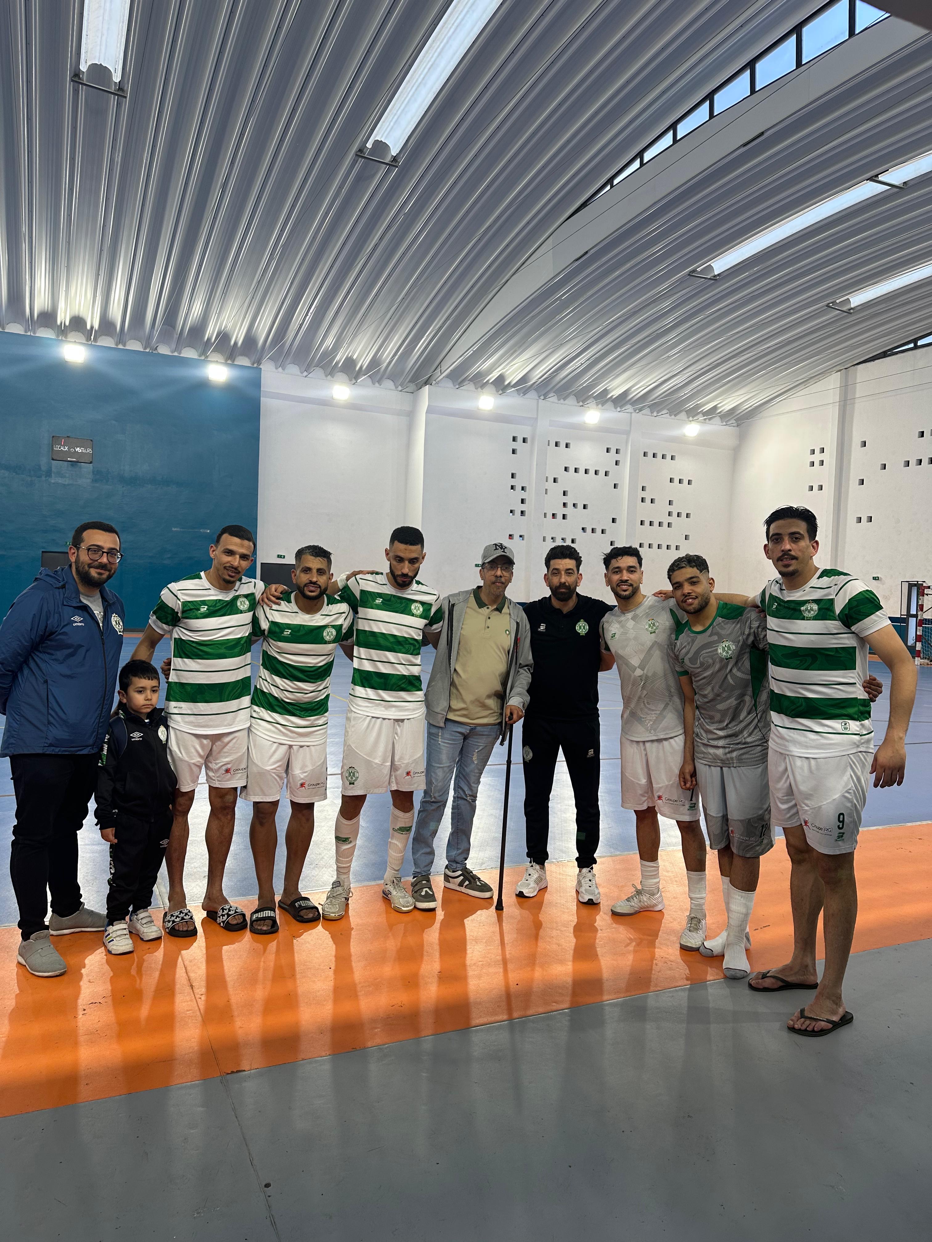 Souvenir avec quelques joueurs de l’équipe Futsal  du Raja Athlétic Club de Casablanca